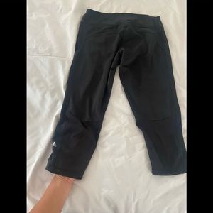 Adidas woman workout leggings